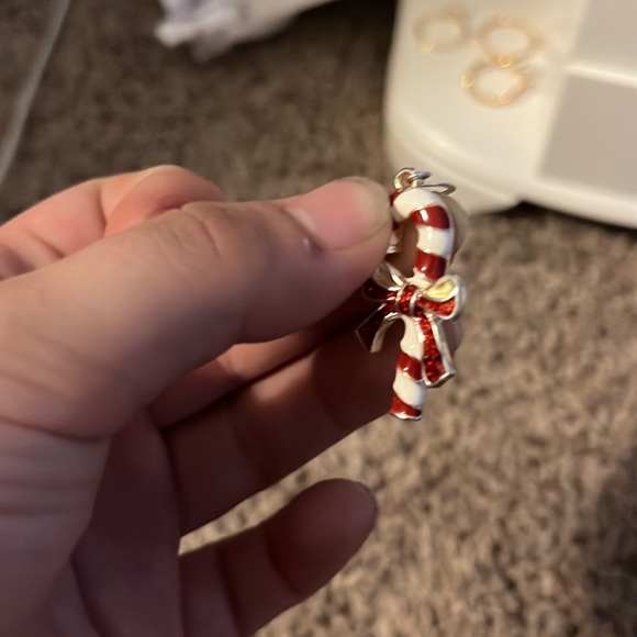 Earrings for anyone - Picture 15 of 17